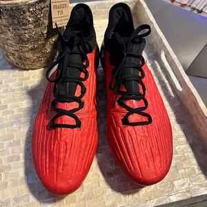 Men’s adidas x 16.2 size 10.5
Gently used, no smells.
